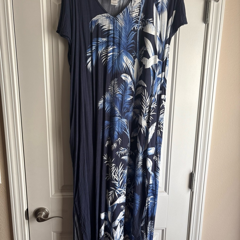 Tropical Print Maxi Dress in Blue and White